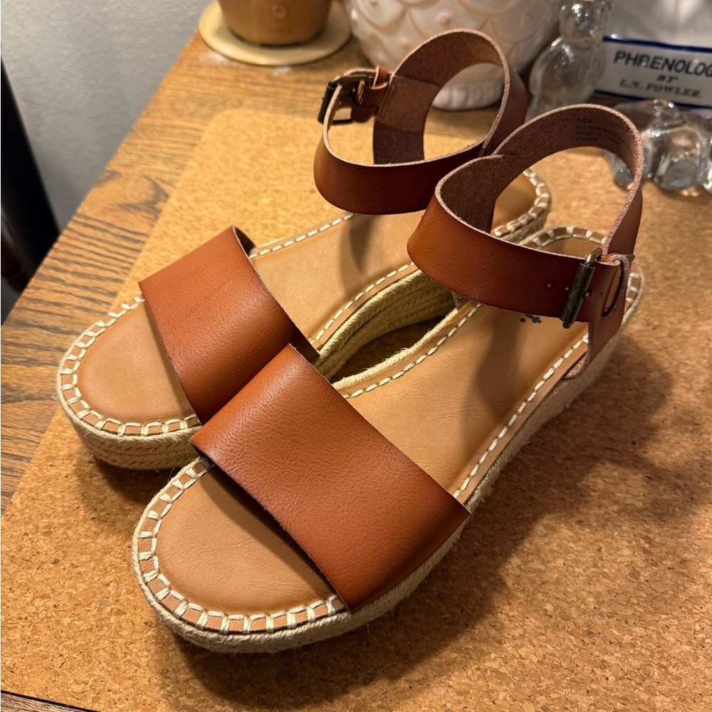 Cute platform sandals